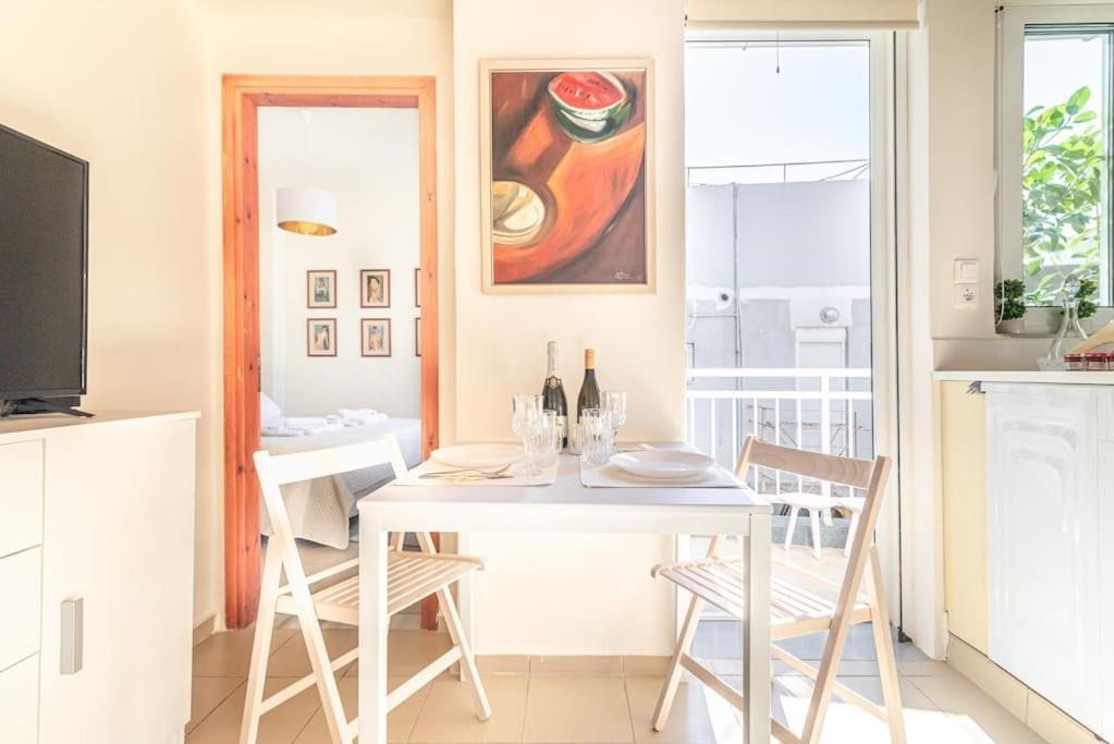 Cozy Apartment In The Heart Of City Center Ираклион Экстерьер фото